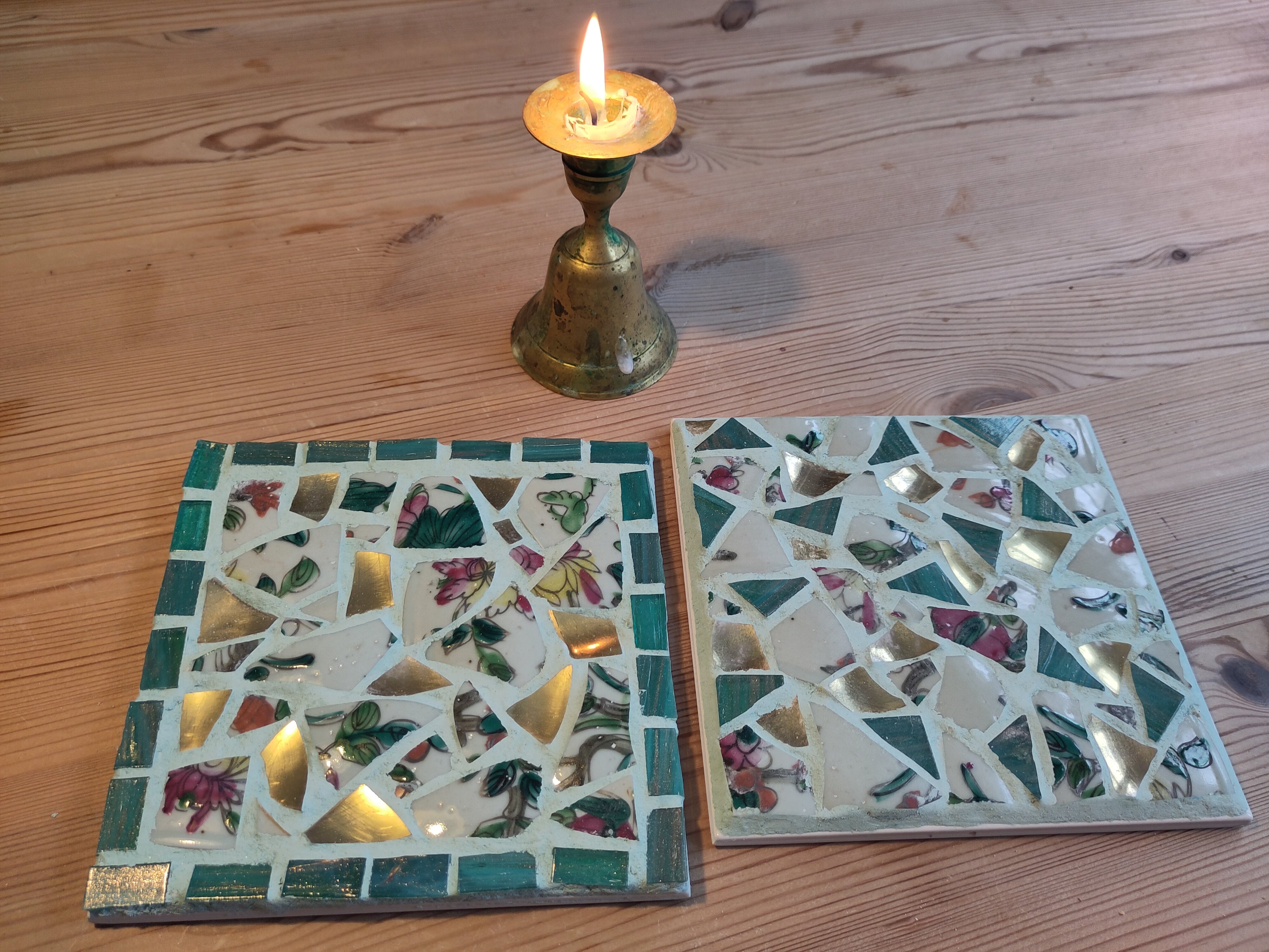 Lotte Rosenkilde. To mosaikbordskånere. Lotte Rosenkilde. To mosaikbordskånere.